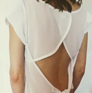 A'Gaci Open-Backed White top